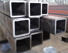 Q345D直角方管高強(qiáng)度無縫方矩管